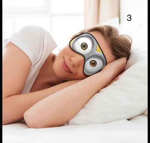 قناع مينيونز الأصفر