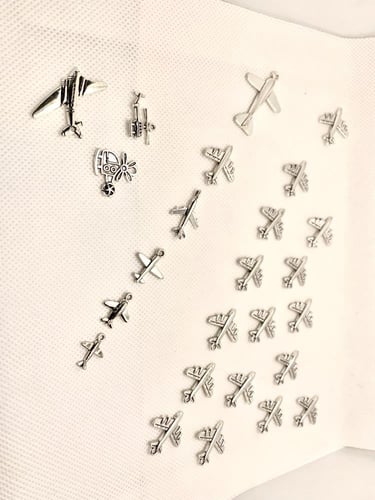 تعليقة طائرة ️ للإضافات