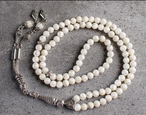 سبحة 100 خرزة صدف حجم 6 mm فضي