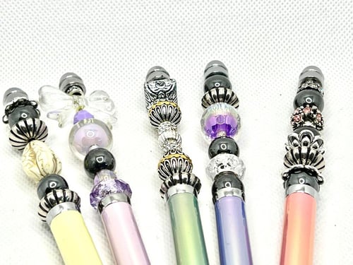 أقلام السعادة 2