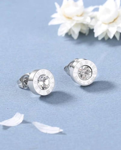 حلق دبوس روماني فضي