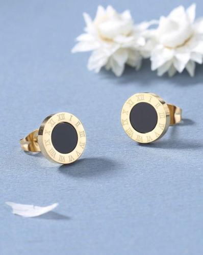 حلق دبوس على الطراز الروماني ذهبي