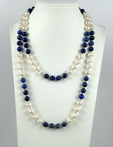 عقود اللؤلؤ و الحجارة