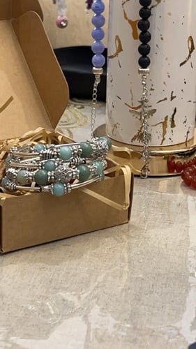 أسورة أحجار كريمة و فضيات