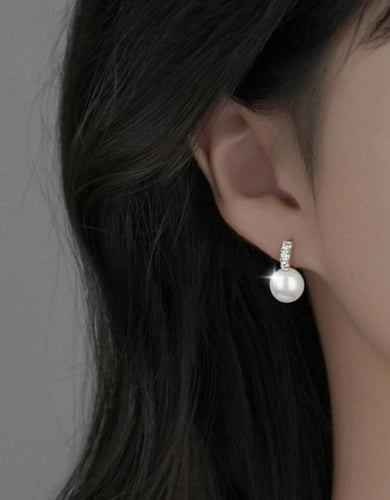 أقراط اللؤلؤ