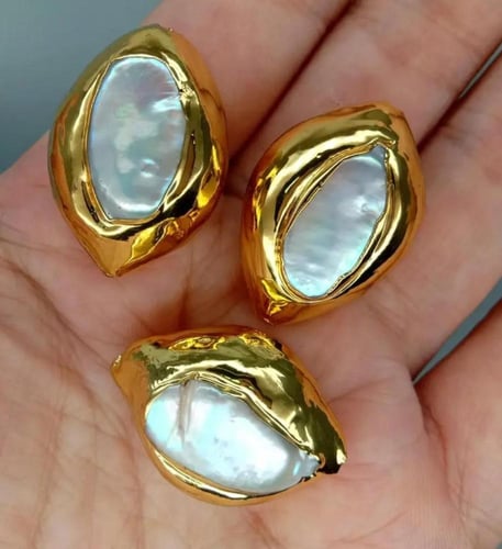 عقد طويل من لؤلؤ الشل البيرل