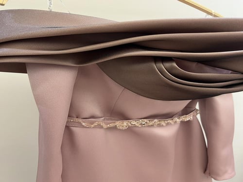 فستان سهرة وردي