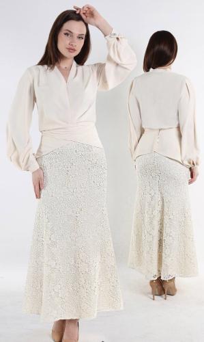 طقم تنورة وبلوزه