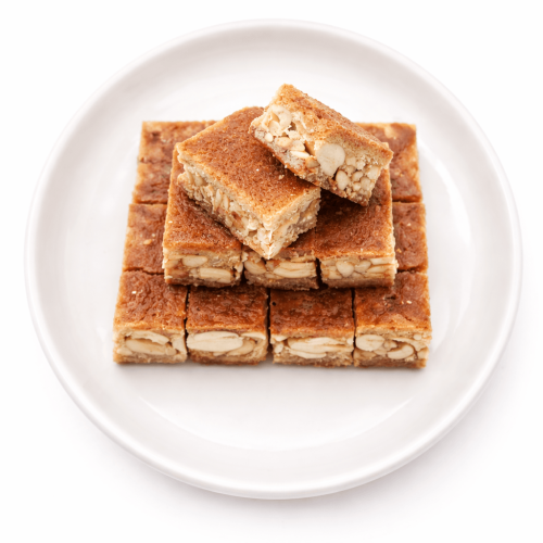 Glass-like knafeh with cashews 1 kg