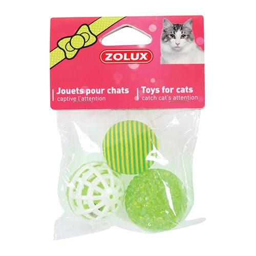 كورات مختلفة الاحجام والتصميم لقطة سعيدة