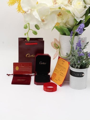 سلسال كارتير ذهبي