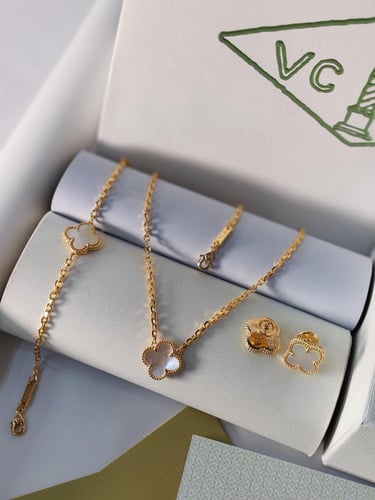 طقم فان كليف