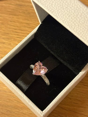 خاتم باندورا