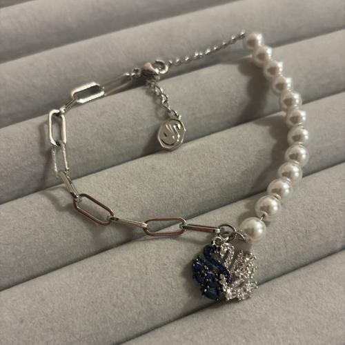 سوارة سوارفسكي