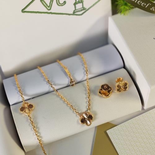 طقم فان كليف