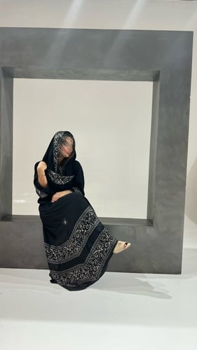 A2 عباية سودا كلوش