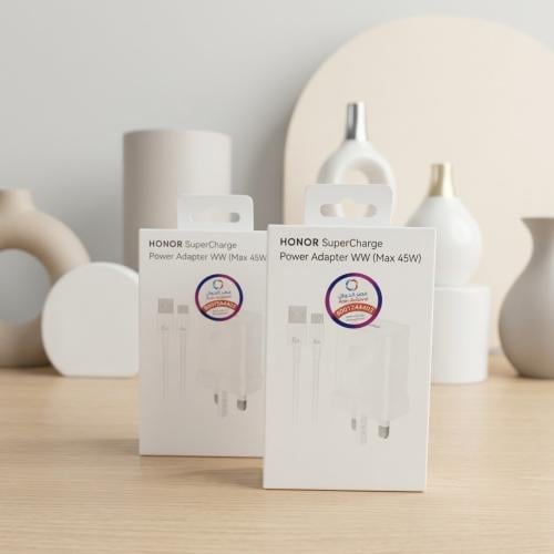 هونر شاحن SuperCharge Power Adapter بقوة 45 واط مع كيبل 6 امبير USB-C - أبيض