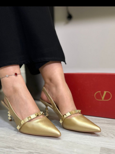 شوز valentino