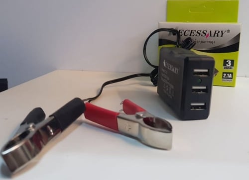 شاحن جوالات من بطاريات المواتر