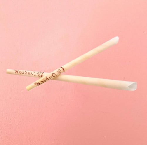 اعواد الشمع لتنظيف الاذن