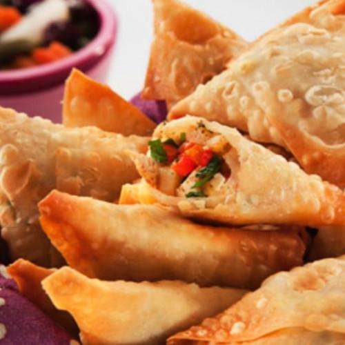 سمبوسة دجاج Frozen chicken samosa