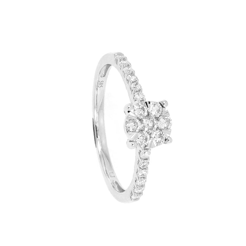 خاتم كلاسيكي مرصع بألماس مدور