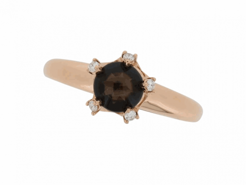 خاتم مرصع بألماس مدور وحجر السموك توباز