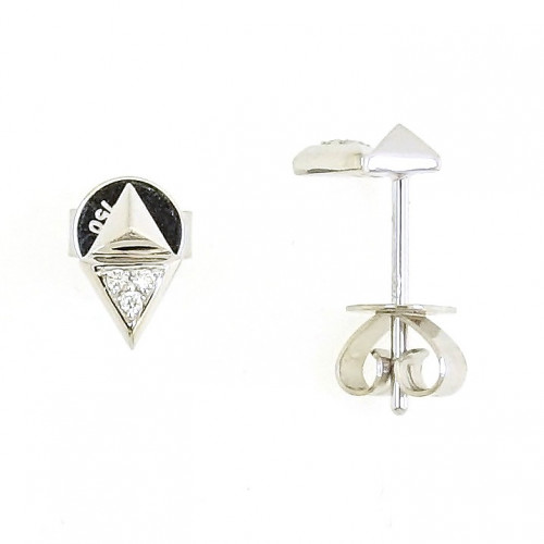 حلق بشكل مثلث مرصع بألماس مدور