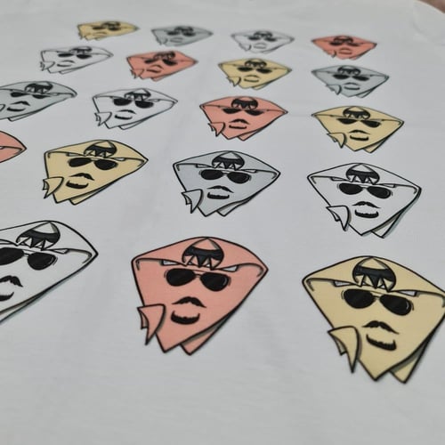 تيشيرت الشباب