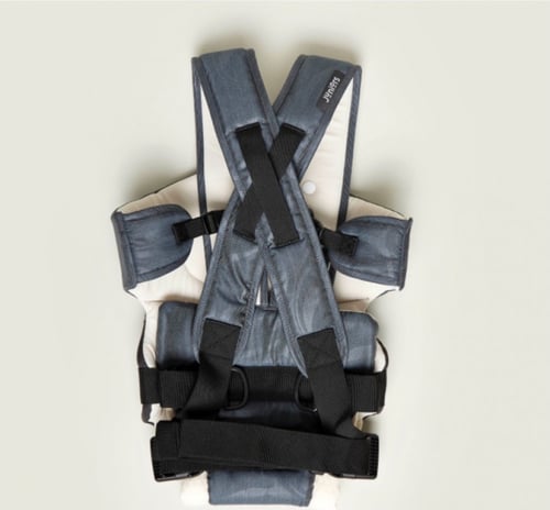 حمالة اطفال بإبزيم قابل للتعديل من جونيورز