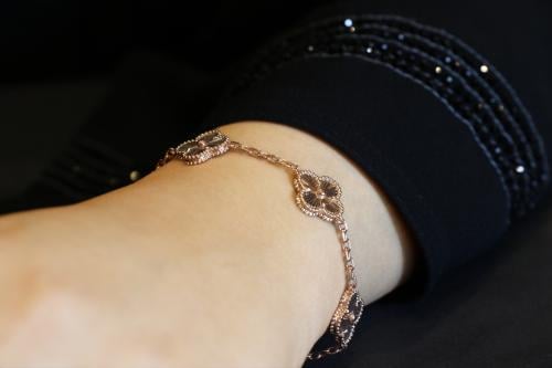 اسوارة فانكليف روز جولد