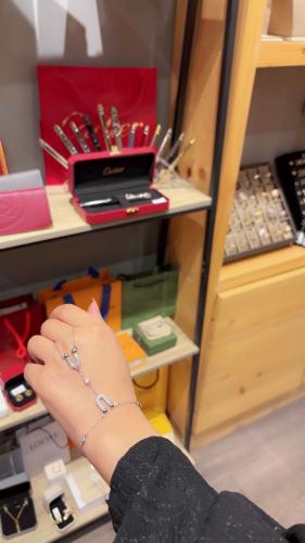 كف تيفاني مطلي