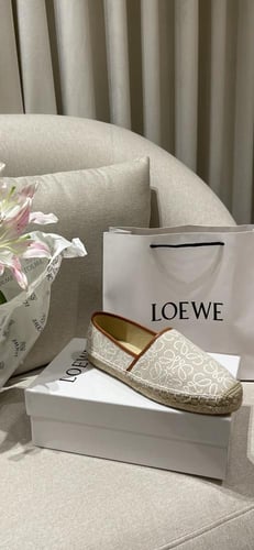 شوز لويڤي - هاي كوالتي