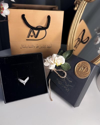 خاتم فضي بتصميم مُميز ( 052 )