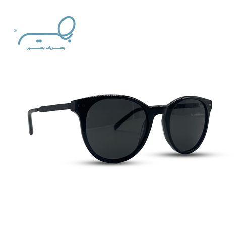 نظارة شمسية للجنسين من ماركة B&W بتصميم نصف دائري...