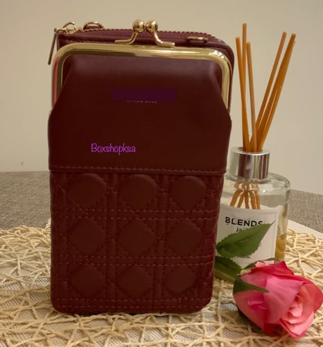 محفظة نسائية