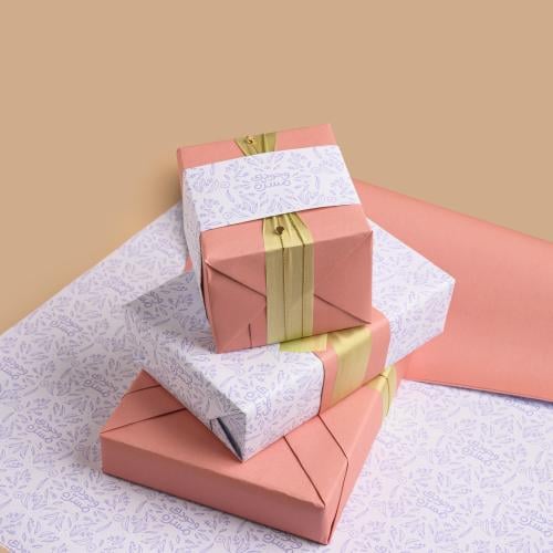 ورق تغليف - وجودك مسرة