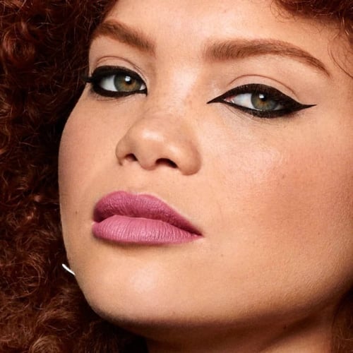 ايلاينر كات فون دي اسود kat von de tattoo eyeliner