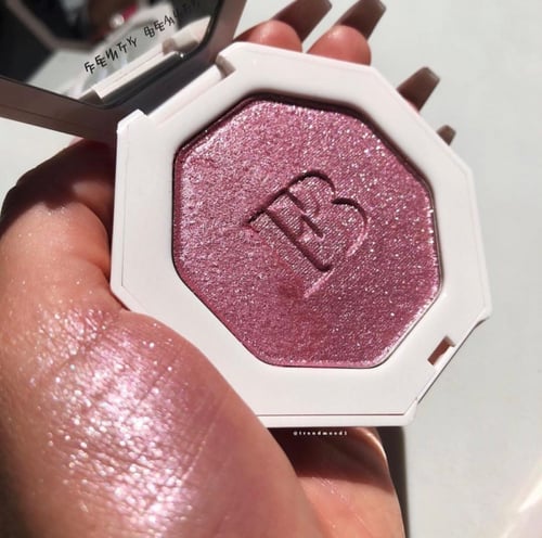 Fenty Beauty Killawatt Freestyle Highlighter: Watt...