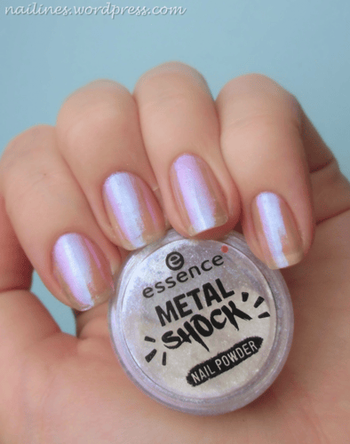 لمعه للأظافر من ايسنس