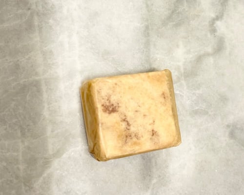 مسك مكعبات بريفيوم جامد