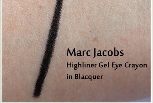 بوكس منتجات بالحجم الصغير من مارك جيكوب