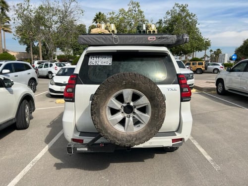 حامل الاسبير للبرادو