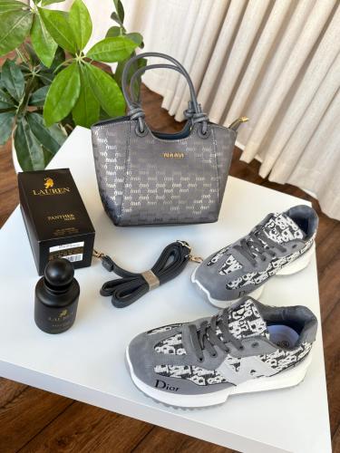 طقم شنطة Miu Miu مع شوز ديور وعطر فاخر