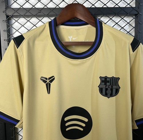 طقم برشلونة الاحتياطي الثاني 2026