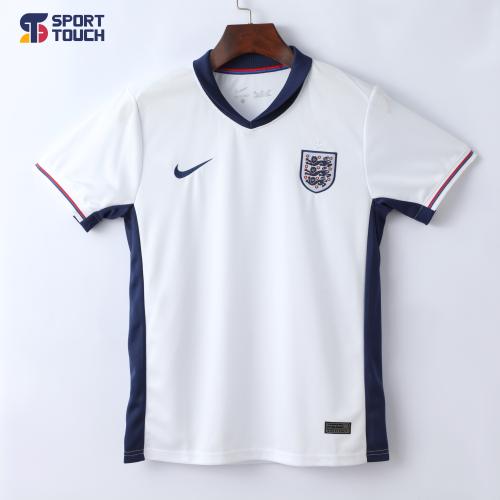 طقم اطفال انجلترا الاساسي 2025