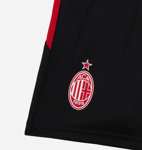 طقم اطفال آسي ميلان الأساسي 2026