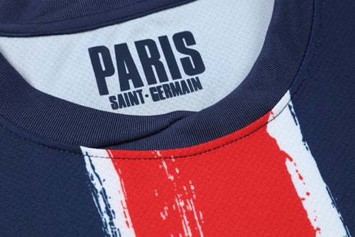 تيشيرت باريس سان جيرمان الاساسي 2025
