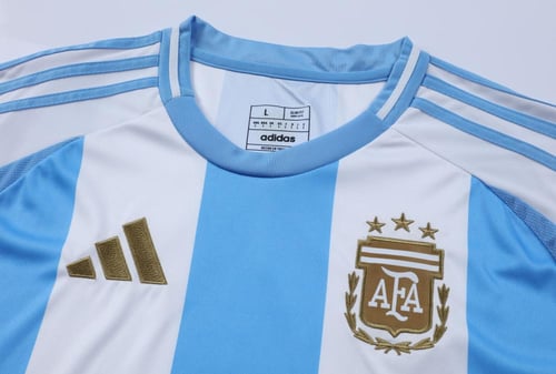 تيشيرت منتخب الأرجنتين الاساسي 2025