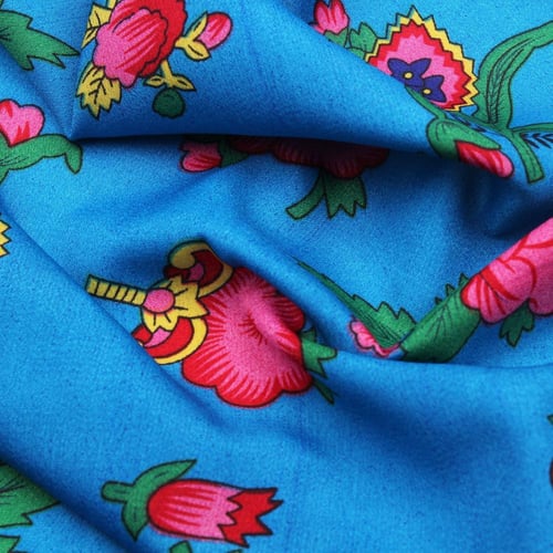 قماش شالكي أزرق - زهور كبيره